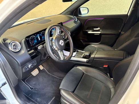 Used 2022 Mercedes-Benz GLA 250 4MATIC image 5