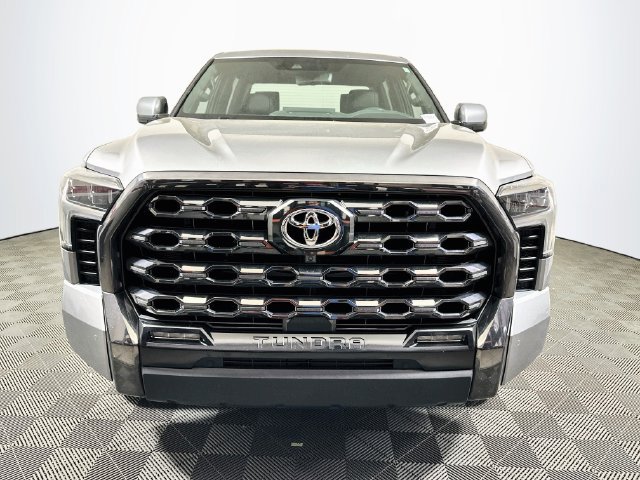 Used 2023 Toyota Tundra Platinum AWD/4WD image 3