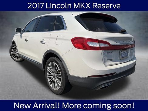 Used 2017 Lincoln MKX Reserve w/ Lincoln MKX Climate Package AWD/4WD image 3