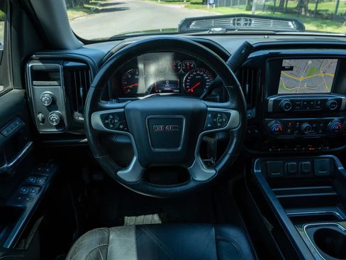 Used 2014 GMC Sierra 1500 SLT w/ SLT Preferred Package AWD/4WD image 17