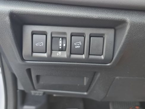 Used 2025 Subaru Outback Limited w/ Tech Package 3 AWD/4WD image 30