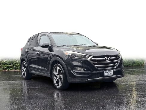 Used 2016 Hyundai Tucson Limited w/ Option Group 03 FWD image 1