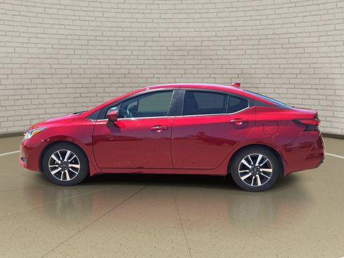 Used 2024 Nissan Versa SV w/ Trunk Package FWD image 8