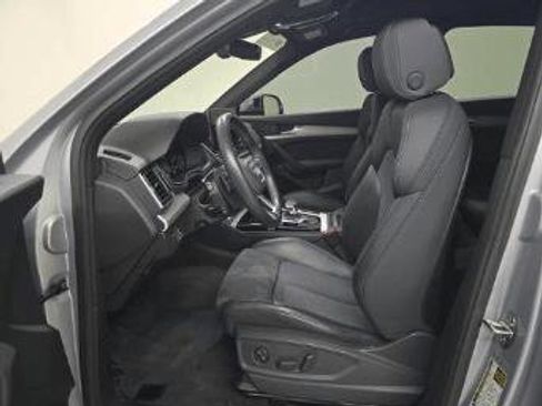 Used 2022 Audi Q5 e Premium Plus w/ Premium Plus Package AWD/4WD image 23