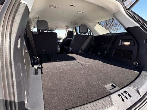 New 2026 Ford Explorer Active w/ Active Comfort Package RWD image 32