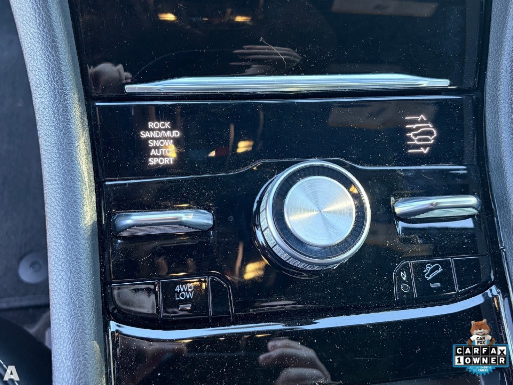 Certified 2023 Jeep Grand Cherokee Overland w/ Luxury Tech Group IV AWD/4WD image 13
