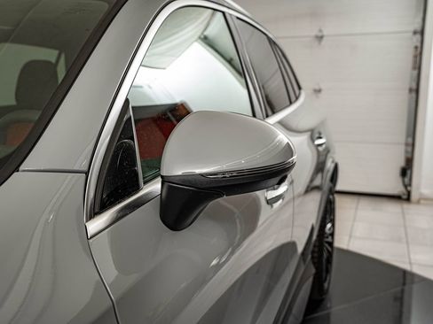 New 2026 Mercedes-Benz GLC 300 4MATIC image 9