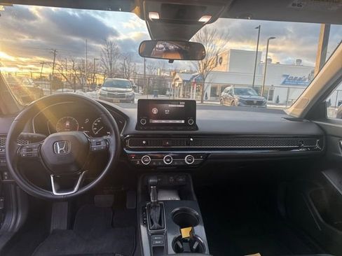 Used 2022 Honda Civic EX-L image 16