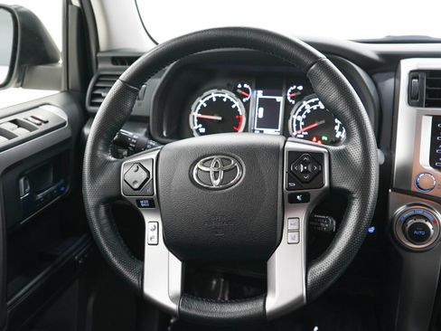 Used 2023 Toyota 4Runner Limited AWD/4WD image 17