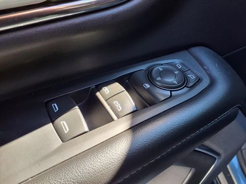 Used 2022 GMC Yukon SLE w/ Gmc Pro Safety Plus Package image 25