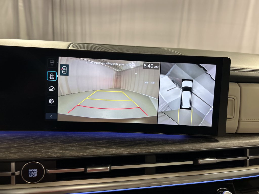 Used 2025 Hyundai Santa Fe Limited FWD image 16