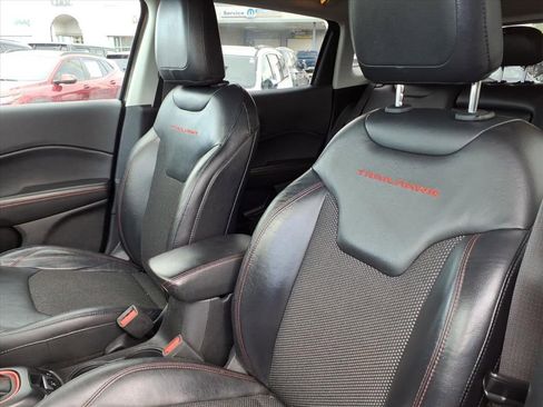 Used 2018 Jeep Compass Trailhawk w/ Cold Weather Group AWD/4WD image 9