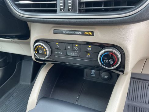 Used 2022 Ford Escape SE AWD/4WD image 27