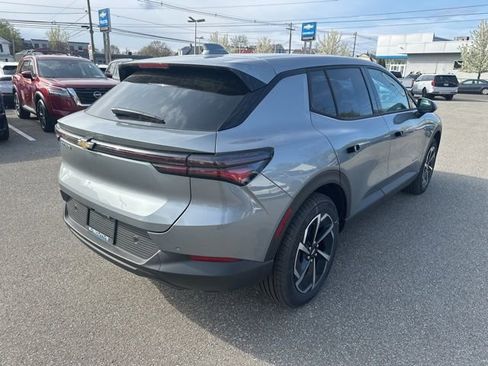 New 2026 Chevrolet Equinox EV LT w/ Comfort Package FWD image 5
