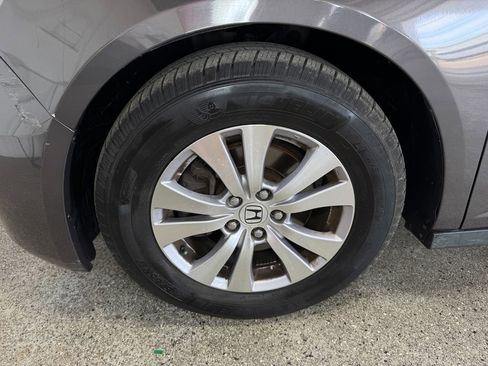 Used 2017 Honda Odyssey EX-L image 27