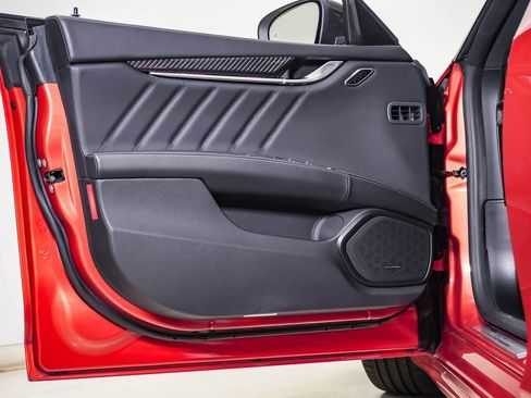 Certified 2022 Maserati Ghibli Modena Q4 image 26