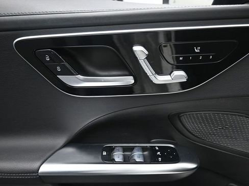 Used 2022 Mercedes-Benz C 300 Sedan image 21