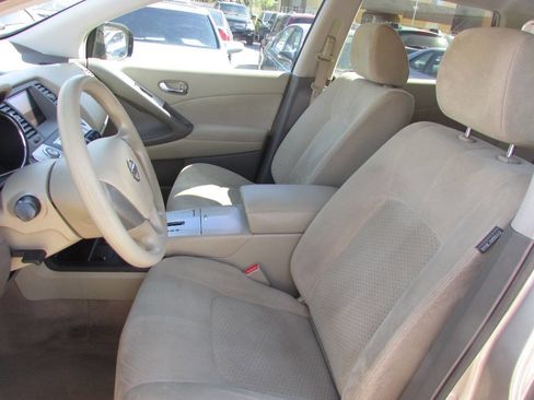 Used 2010 Nissan Murano S image 12