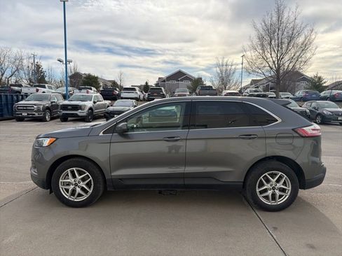 Used 2024 Ford Edge SEL w/ Convenience Package image 7
