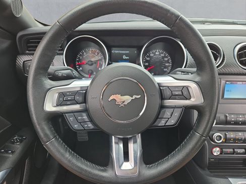 Used 2023 Ford Mustang Coupe image 12