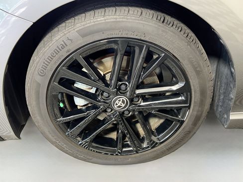 Used 2025 Toyota Camry SE w/ Multimedia Upgrade Package image 14