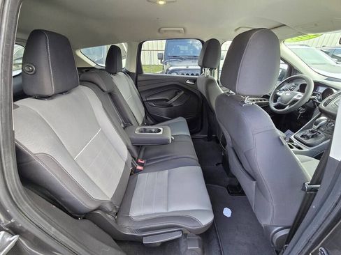 Used 2015 Ford Escape SE FWD image 18