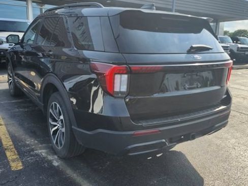 Used 2025 Ford Explorer ST-Line AWD/4WD image 13