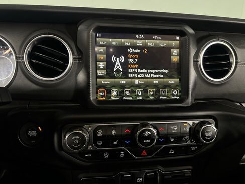 Used 2023 Jeep Wrangler Sahara w/ Cold Weather Group image 20