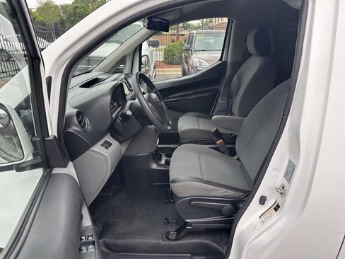 Used 2019 Nissan NV200 SV w/ Navigation Package FWD image 15