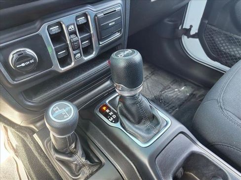 Used 2018 Jeep Wrangler Unlimited Sport S AWD/4WD image 18