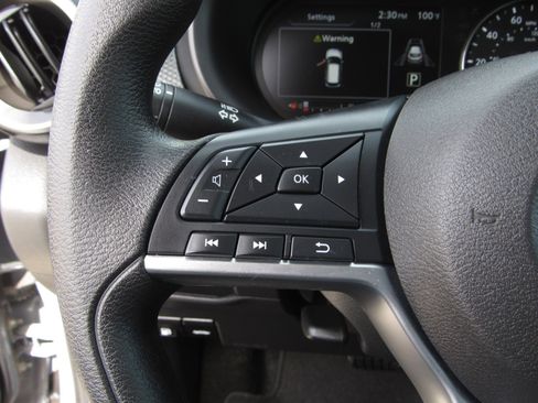 Used 2024 Nissan Kicks SV image 23