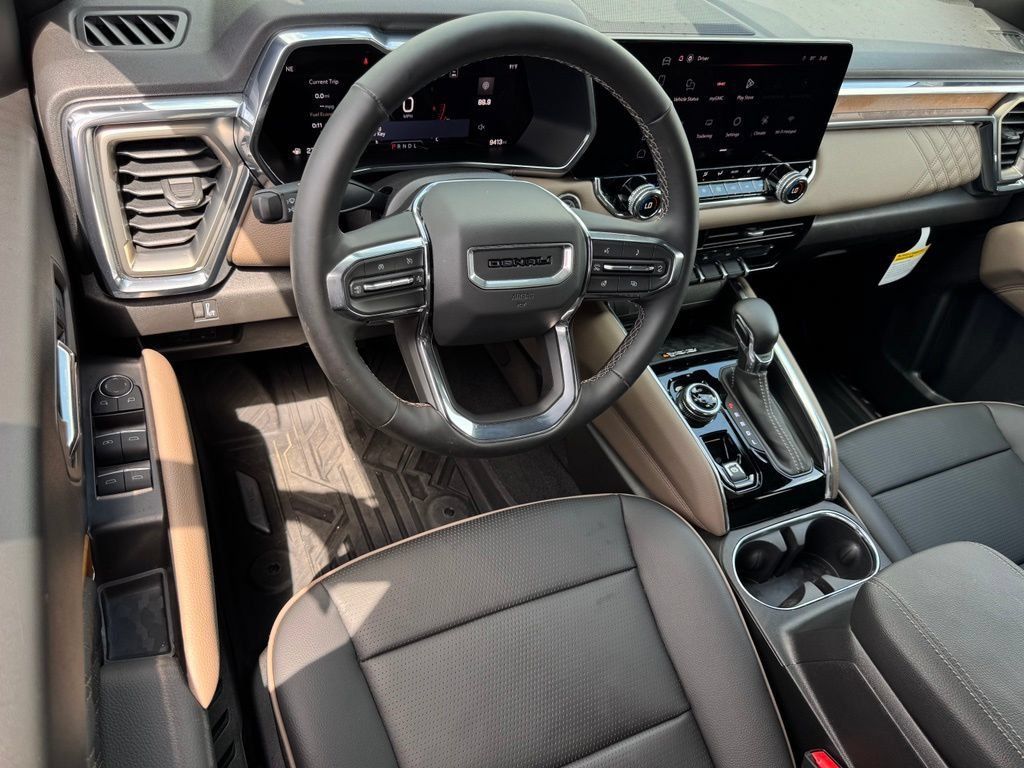 Used 2026 GMC Canyon Denali AWD/4WD image 28