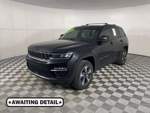 Certified 2022 Jeep Grand Cherokee Limited 4xe w/ Luxury Tech Group II AWD/4WD image 1