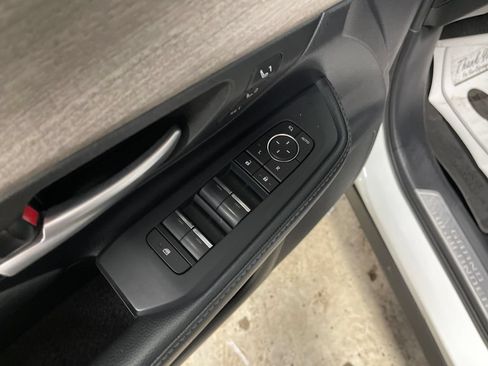 Certified 2024 Toyota Grand Highlander AWD Hybrid image 15