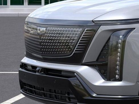 New 2026 Cadillac Vistiq Sport w/ LPO, Floor Liner Package AWD/4WD image 13