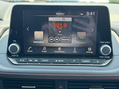 Used 2026 Nissan Rogue SV AWD/4WD image 14