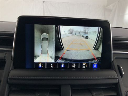 Used 2022 Chevrolet Tahoe LT w/ Luxury Package image 25