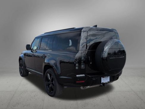 New 2026 Land Rover Defender 130 X-Dynamic SE AWD/4WD image 4
