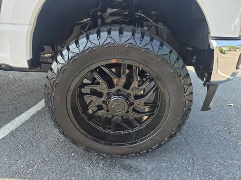 Used 2024 Ford F250 XL w/ FX4 Off-Road Package AWD/4WD image 14