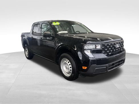 Used 2025 Ford Maverick XL w/ Equipment Group 101A image 3