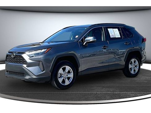 Used 2025 Toyota RAV4 XLE FWD image 16