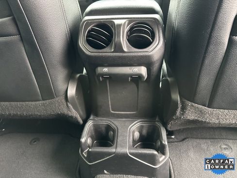 Used 2021 Jeep Wrangler Unlimited Sport image 49