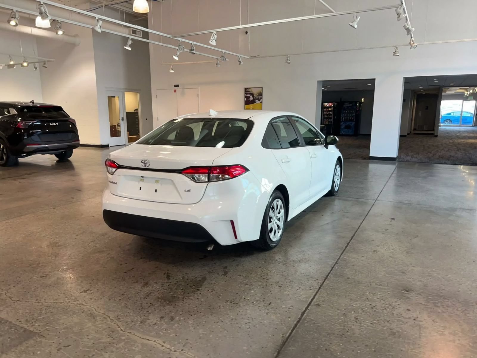Used 2025 Toyota Corolla LE FWD image 13
