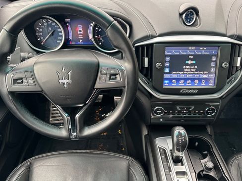 Used 2015 Maserati Ghibli image 15