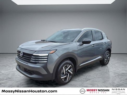 New 2026 Nissan Kicks SV image 4