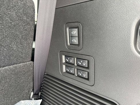 New 2026 INFINITI QX80 4WD w/ Sport Exterior Package image 9