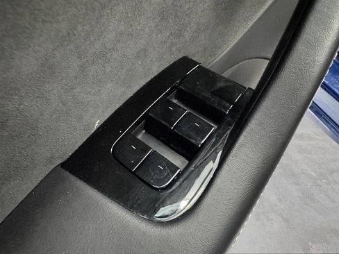 Used 2018 Tesla Model 3 Mid Range RWD image 11