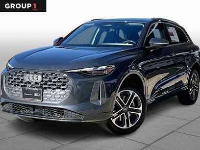 Used 2025 Audi Q5 Premium w/ Convenience Package