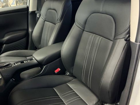 New 2026 Honda HR-V EX-L image 8