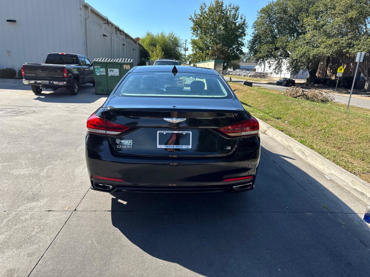 Used 2015 Hyundai Genesis 3.8 RWD image 10